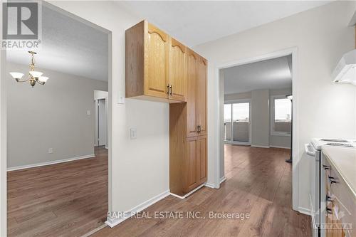 709 - 158C Mcarthur Avenue, Ottawa, ON - Indoor Photo Showing Kitchen