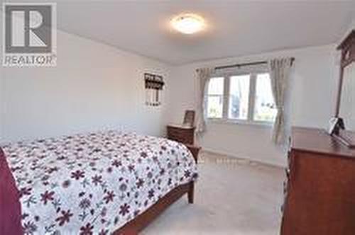 869 Scott Boulevard, Milton, ON - Indoor Photo Showing Bedroom