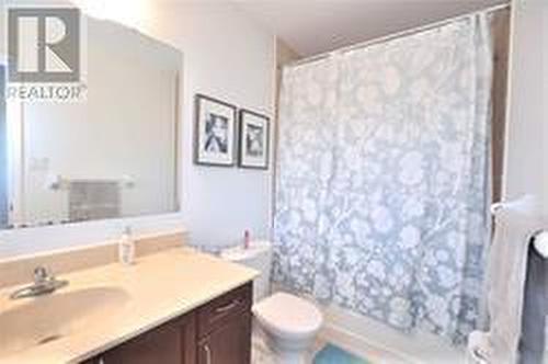 869 Scott Boulevard, Milton, ON - Indoor Photo Showing Bathroom