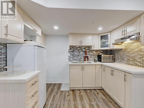 1316 Whitney Terrace, Milton, ON - Indoor Photo Showing Kitchen