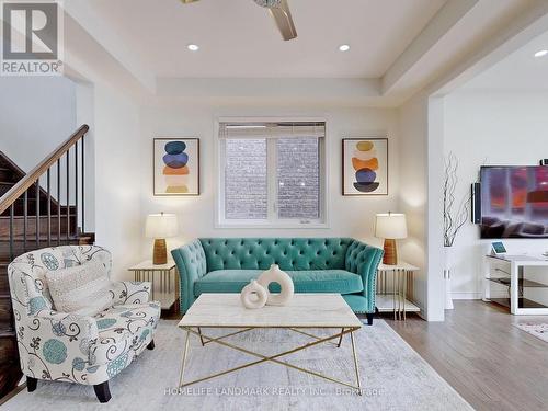 1316 Whitney Terrace, Milton, ON - Indoor Photo Showing Living Room