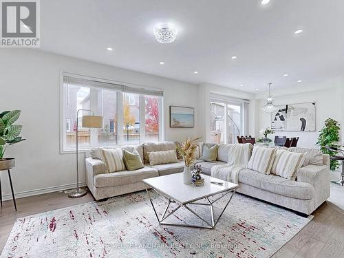 1316 Whitney Terrace, Milton, ON - Indoor Photo Showing Living Room