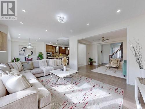 1316 Whitney Terrace, Milton, ON - Indoor Photo Showing Living Room