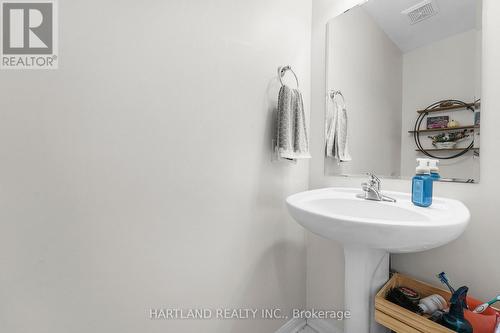 830 Fowles Court, Milton, ON - Indoor Photo Showing Bathroom