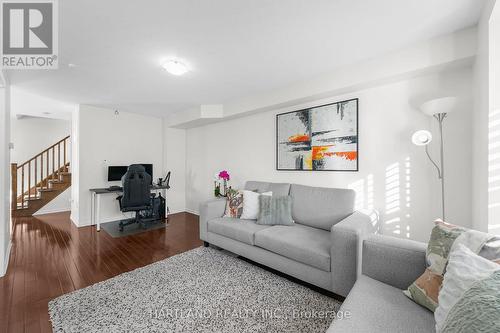 830 Fowles Court, Milton, ON - Indoor Photo Showing Living Room