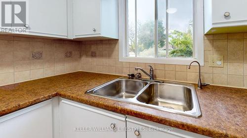 738 Homeview Road, London, ON - Indoor Photo Showing Kitchen With Double Sink