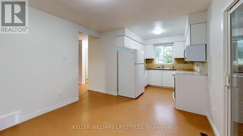 738 Homeview Road, London, ON - Indoor Photo Showing Kitchen