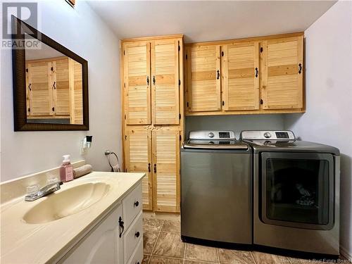 5642 Centrale Street, Lac Baker, NB - Indoor Photo Showing Laundry Room