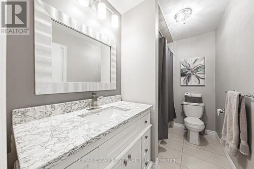 81 Mayland Trail, Hamilton, ON - Indoor Photo Showing Bathroom