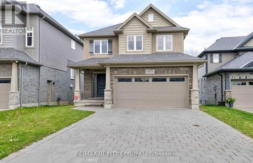 1573 Horseshoe Crescent, London, ON - Outdoor With Facade