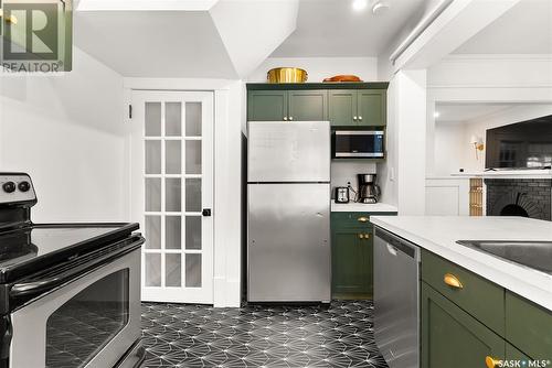 2106 Montague Street, Regina, SK - Indoor Photo Showing Kitchen