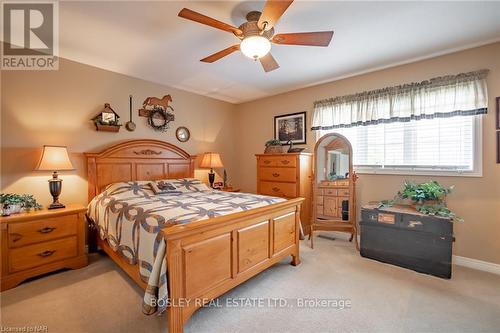 20 Robertson Road, Niagara-On-The-Lake, ON - Indoor Photo Showing Bedroom