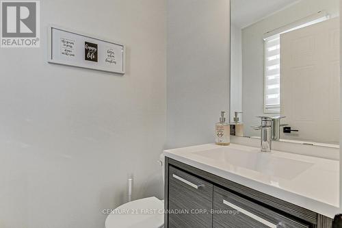 514 Blackwater Place, London, ON - Indoor Photo Showing Bathroom