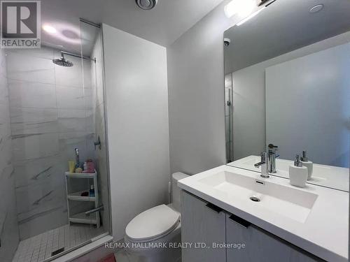 6601 - 55 Cooper Street, Toronto, ON - Indoor Photo Showing Bathroom