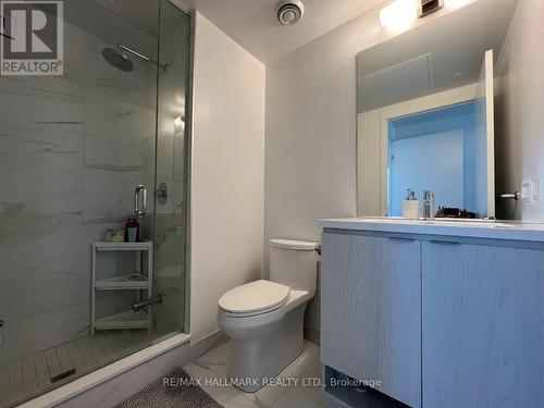 6601 - 55 Cooper Street, Toronto, ON - Indoor Photo Showing Bathroom