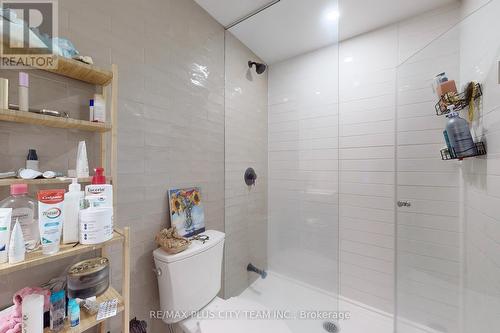 515 - 150 Logan Avenue, Toronto, ON - Indoor Photo Showing Bathroom