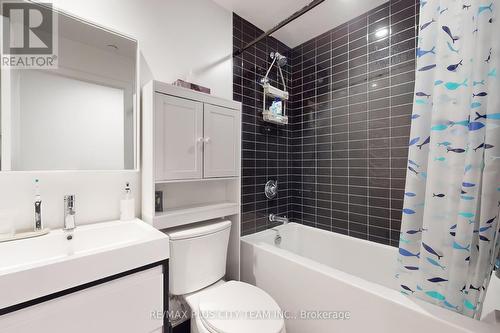 515 - 150 Logan Avenue, Toronto, ON - Indoor Photo Showing Bathroom