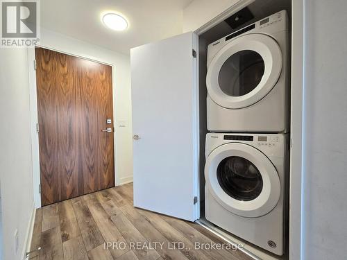 426 - 30 Baseball Place, Toronto, ON - Indoor Photo Showing Laundry Room