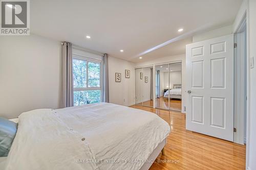 100 Rusty Crestway, Toronto, ON - Indoor Photo Showing Bedroom