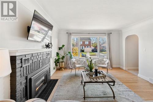 36 Arnold Street, Chatham, ON - Indoor Photo Showing Living Room With Fireplace