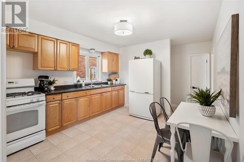 36 Arnold Street, Chatham, ON - Indoor Photo Showing Kitchen With Double Sink