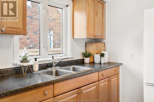 36 Arnold Street, Chatham, ON - Indoor Photo Showing Kitchen With Double Sink