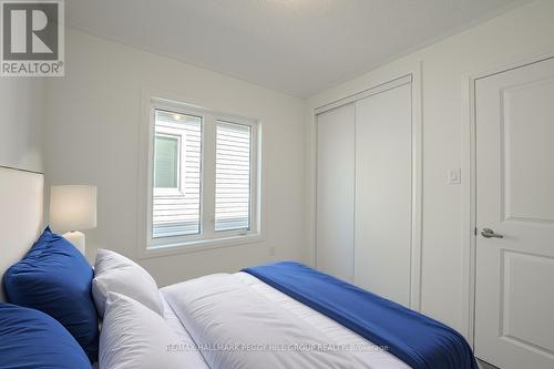 11 Sagewood Avenue, Barrie, ON - Indoor Photo Showing Bedroom