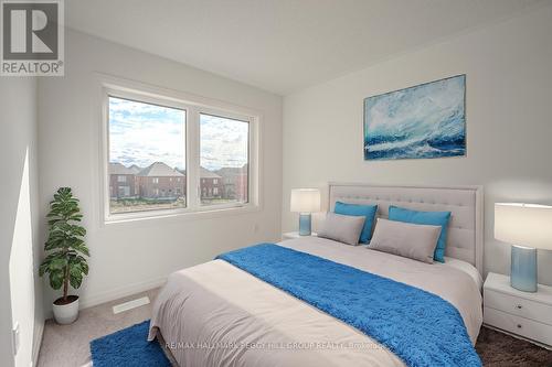 11 Sagewood Avenue, Barrie, ON - Indoor Photo Showing Bedroom