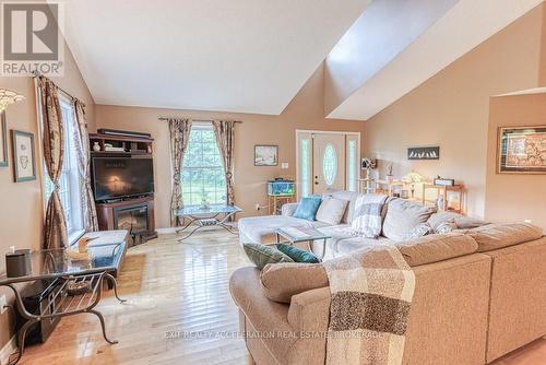 390 Denridge Road, Stone Mills, ON - Indoor Photo Showing Living Room