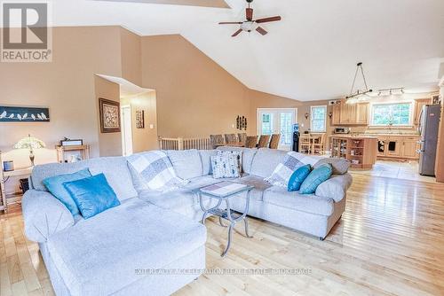 390 Denridge Road, Stone Mills, ON - Indoor Photo Showing Living Room