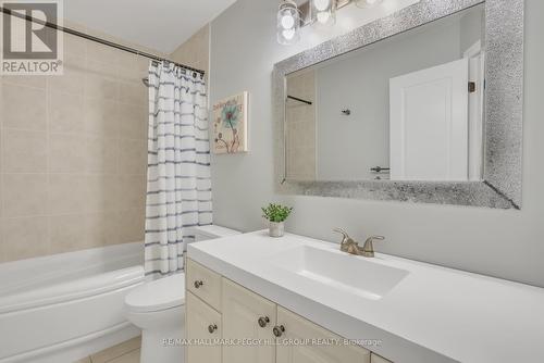 414 Greenwood Drive, Essa, ON - Indoor Photo Showing Bathroom