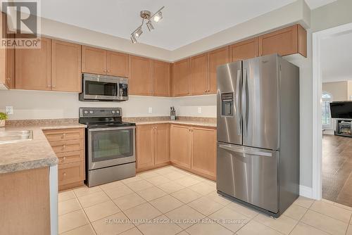 414 Greenwood Drive, Essa, ON - Indoor Photo Showing Kitchen With Stainless Steel Kitchen With Double Sink