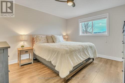 414 Greenwood Drive, Essa, ON - Indoor Photo Showing Bedroom