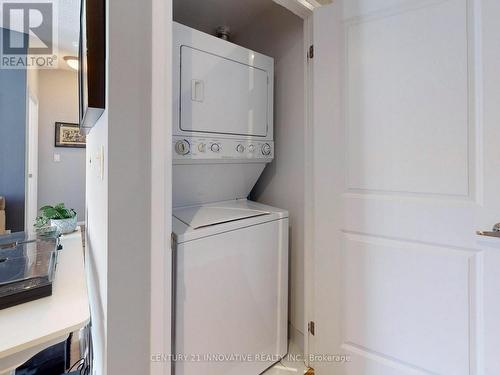 1510 - 35 Hayden Street E, Toronto, ON - Indoor Photo Showing Laundry Room