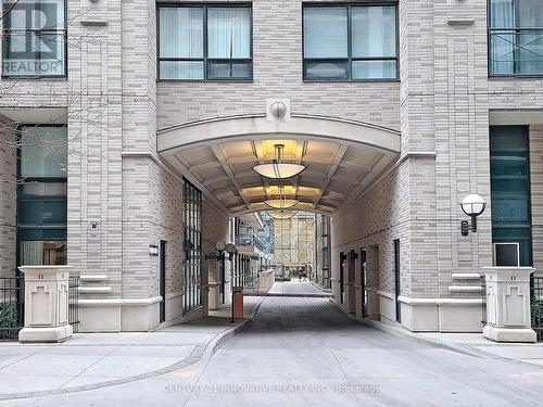 1510 - 35 Hayden Street E, Toronto, ON - Outdoor