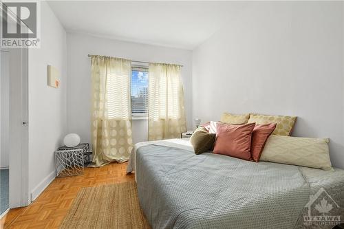 155 Glynn Avenue, Ottawa, ON - Indoor Photo Showing Bedroom