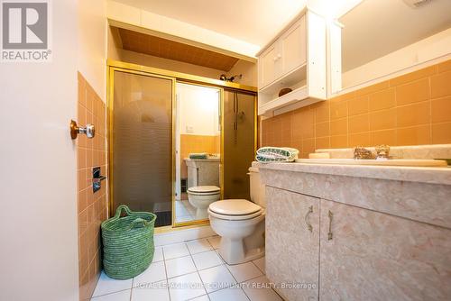 80 Shandon Drive, Toronto, ON - Indoor Photo Showing Bathroom