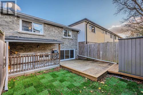 550 Parkview Crescent, Cambridge, ON - Outdoor With Exterior