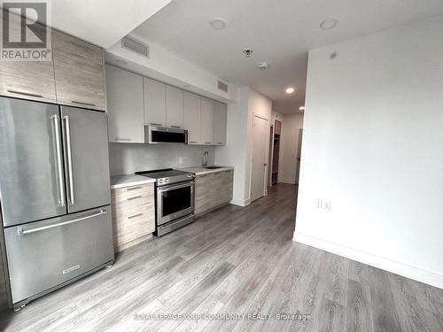 0706 - 200 Redpath Avenue, Toronto, ON - Indoor Photo Showing Kitchen