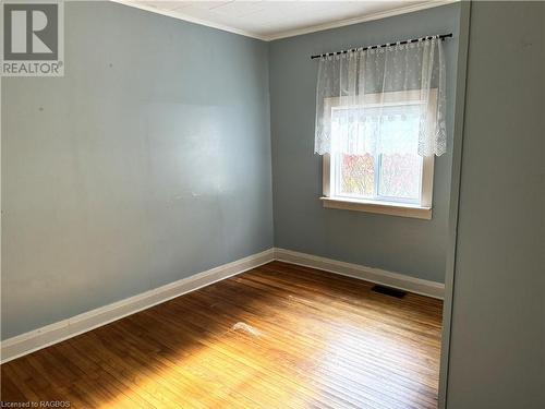 Main Floor Bedroom - 941 20Th Street W, Georgian Bluffs, ON - Indoor Photo Showing Other Room