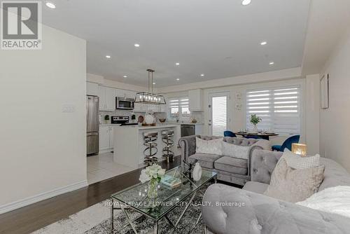 3 Quasar Street, Brampton, ON - Indoor Photo Showing Living Room