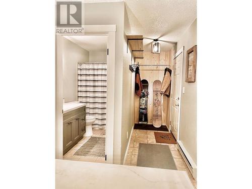 #1008 930 Dogwood Drive, Kimberley, BC - Indoor Photo Showing Other Room