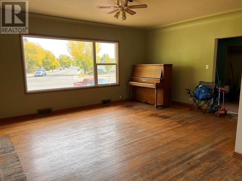 10405 13 Street, Dawson Creek, BC - Indoor