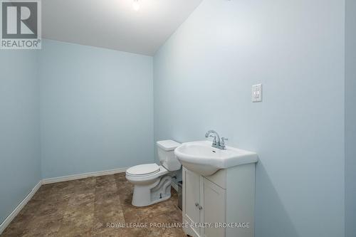 1111 Crossfield Avenue, Kingston (City Northwest), ON - Indoor Photo Showing Bathroom