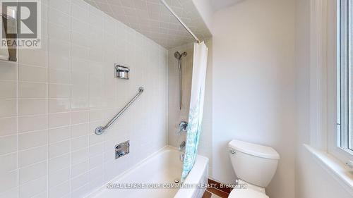 20 Elkpath Avenue, Toronto, ON - Indoor Photo Showing Bathroom