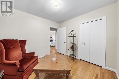 132 Meadowbank Road, Toronto, ON - Indoor