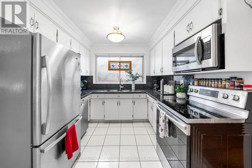 132 Meadowbank Road, Toronto, ON - Indoor Photo Showing Kitchen With Stainless Steel Kitchen With Double Sink