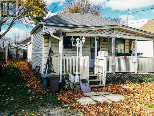 9 Concord Avenue, St. Catharines (445 - Facer), ON - Outdoor With Deck Patio Veranda