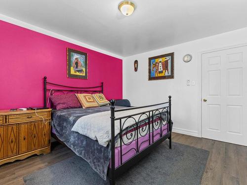 Chambre Ã Â coucher - 24 Rue Paquette, Saint-Jean-Sur-Richelieu, QC - Indoor Photo Showing Bedroom