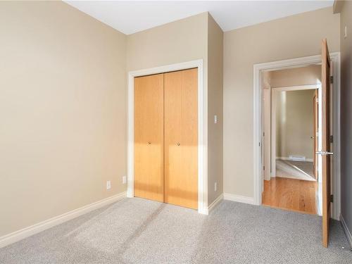 403-2676 Island Hwy South, Campbell River, BC - Indoor Photo Showing Other Room